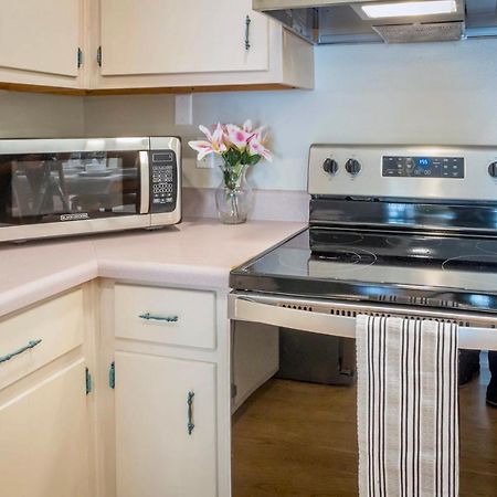 Life'S A Breeze! Updated 3B Home 10 Min To Beach! Gulf Breeze Esterno foto