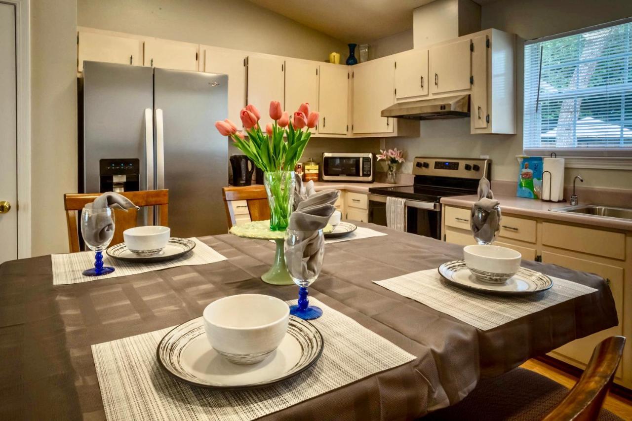 Life'S A Breeze! Updated 3B Home 10 Min To Beach! Gulf Breeze Esterno foto