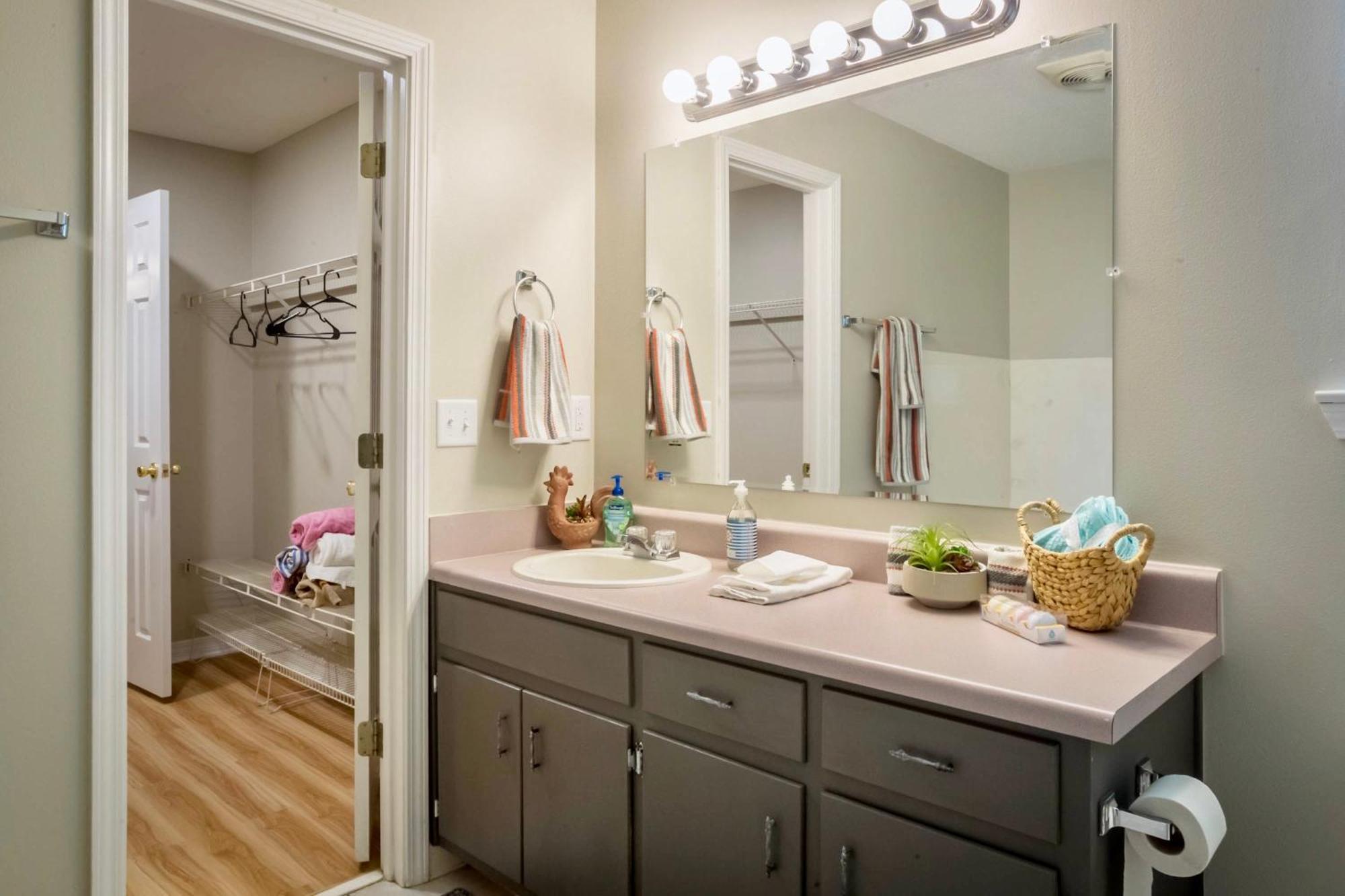Life'S A Breeze! Updated 3B Home 10 Min To Beach! Gulf Breeze Esterno foto