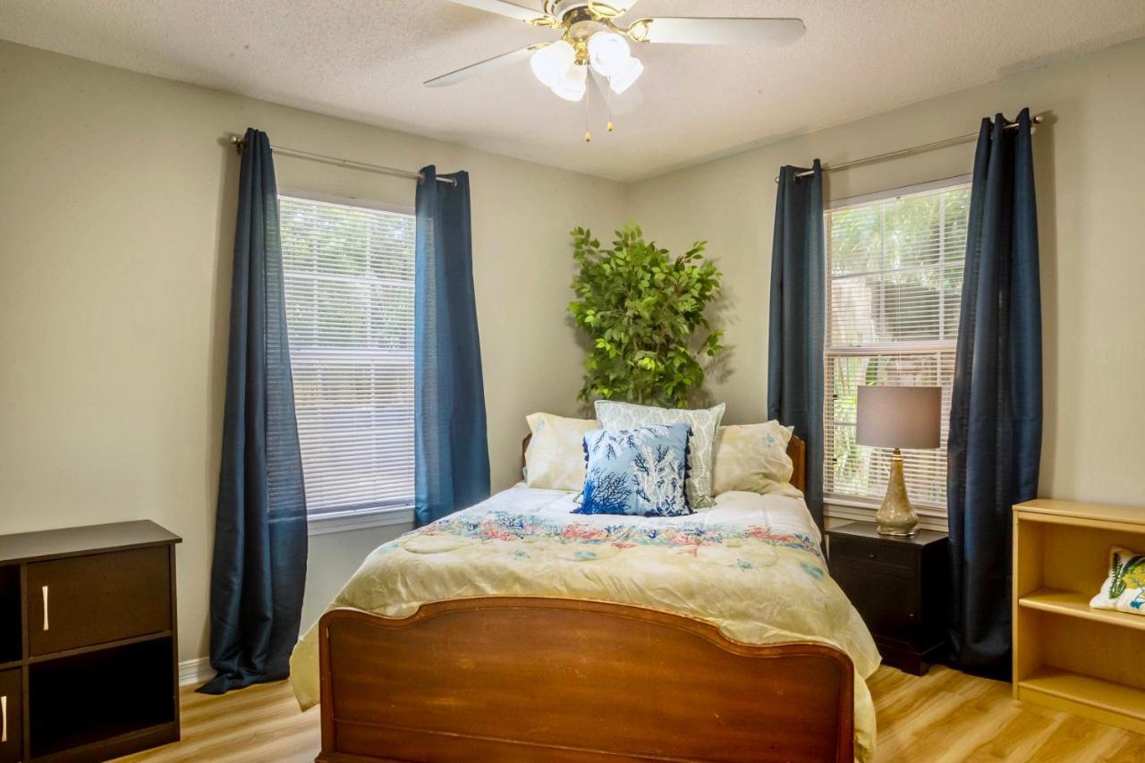 Life'S A Breeze! Updated 3B Home 10 Min To Beach! Gulf Breeze Esterno foto